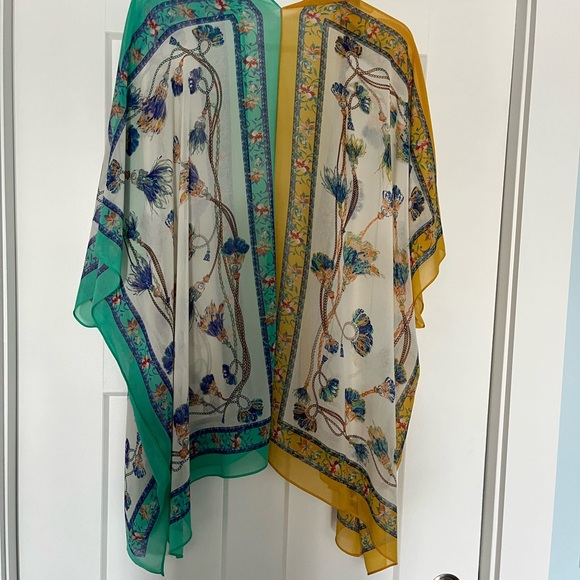 Chico's Floral Ruana - Picture 2 of 2